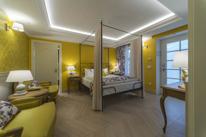 Imagen de la habitación del Hotel Relais Le Chevalier. Foto 13