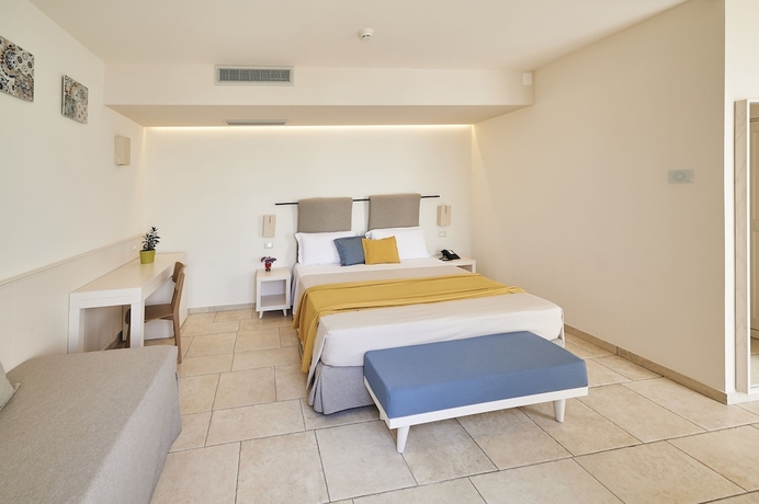 Imagen de la habitación del Hotel Relais Masseria Le Cesine - Cdshotels. Foto 3
