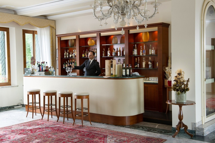 Imagen del bar/restaurante del Hotel Relais Monaco Country and Spa. Foto 5