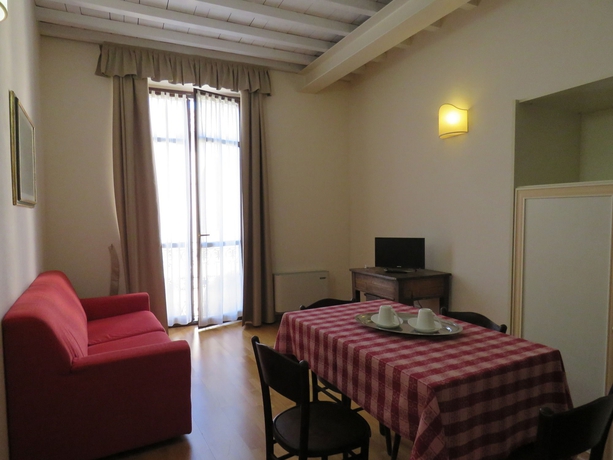 Imagen de los interiores del Hotel Relais Palazzo Paleologi - Secolo Xiv. Foto 12