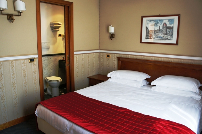 Imagen de la habitación del Hotel Relais Patrizi. Foto 7