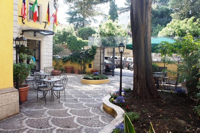 Imagen de los exteriores del Hotel Relais Patrizi. Foto 14