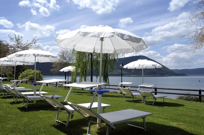 Imagen de los exteriores del Hotel Relais Sans Souci and Spa. Foto 16