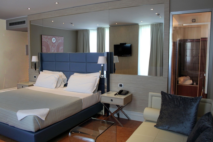 Imagen de la habitación del Hotel Relais Sans Souci and Spa. Foto 7