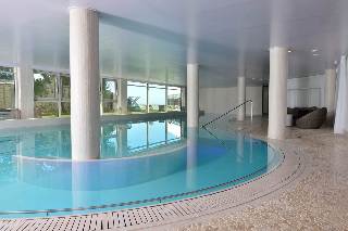 Imagen de la piscina del Hotel Relais Thalasso Château Des Tourelles. Foto 31