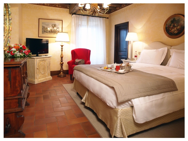 Imagen de la habitación del Hotel Relais Todini. Foto 5