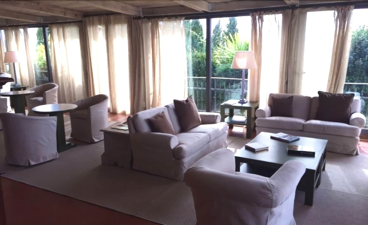 Imagen de los interiores del Hotel Relais Todini. Foto 19