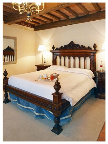 Imagen de la habitación del Hotel Relais Todini. Foto 9