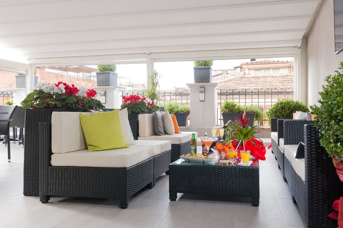 Imagen de los interiores del Hotel Relais Trevi 95 Boutique. Foto 15