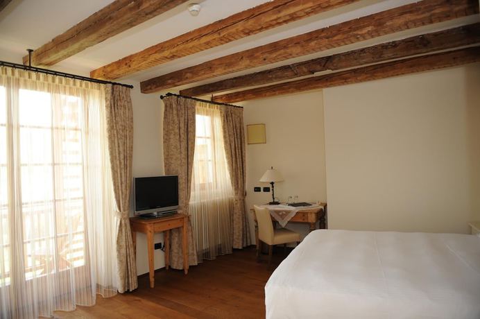 Imagen de la habitación del Hotel Relais Vecchio Maso. Foto 5