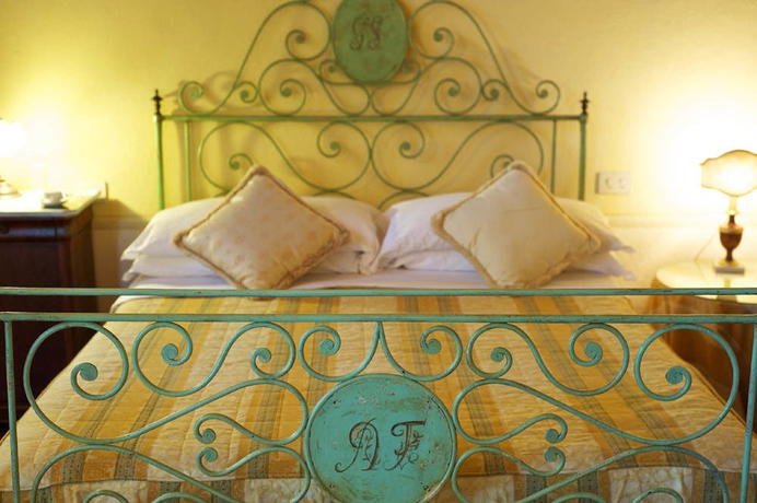 Imagen de la habitación del Hotel Relais Villa Baldelli. Foto 10