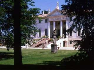 Imagen general del Hotel Relais Villa Cornèr Della Regina. Foto 9