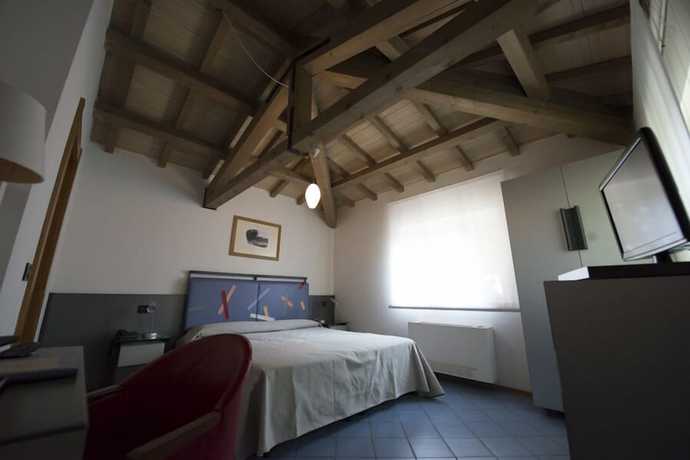 Imagen de la habitación del Hotel Relais Villa Matarazzo. Foto 2
