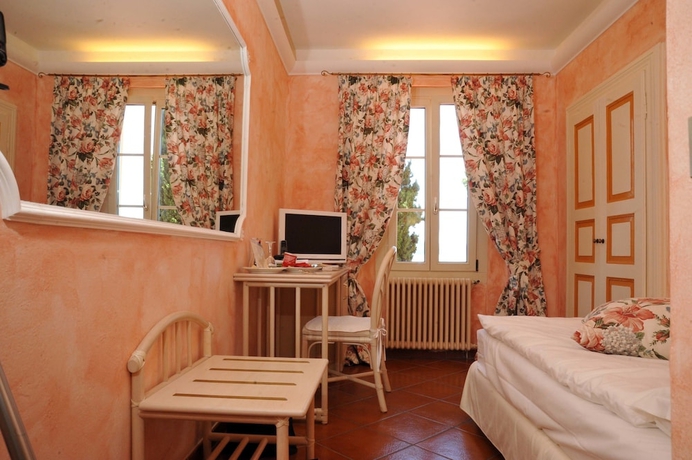 Imagen de la habitación del Hotel Relais Villa Porta. Foto 13