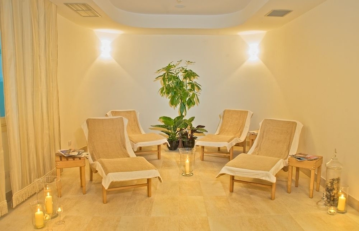 Imagen de la piscina del Hotel Relais Villa Valfiore. Foto 15