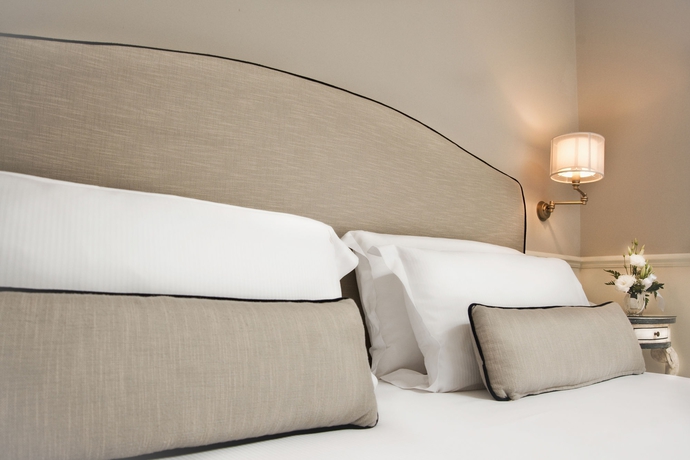 Imagen de la habitación del Hotel Relais Villa Valfiore. Foto 8