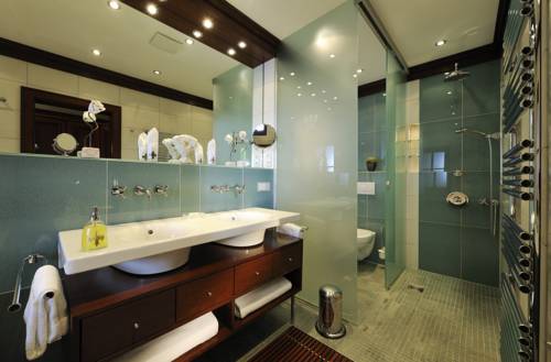 Imagen de la habitación del Hotel Relais & Ch&acirc;teaux Jagdhof Glash&uuml;tte. Foto 5