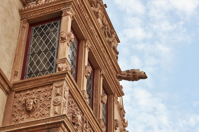 Imagen de los exteriores del Hotel Relais & Châteaux La Maison Des Têtes. Foto 15