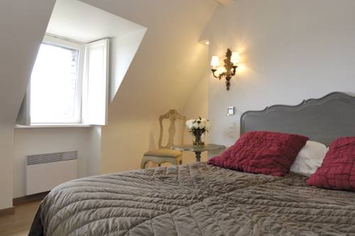 Imagen de la habitación del Hotel Relais & Châteaux Le Brittany & Spa. Foto 15