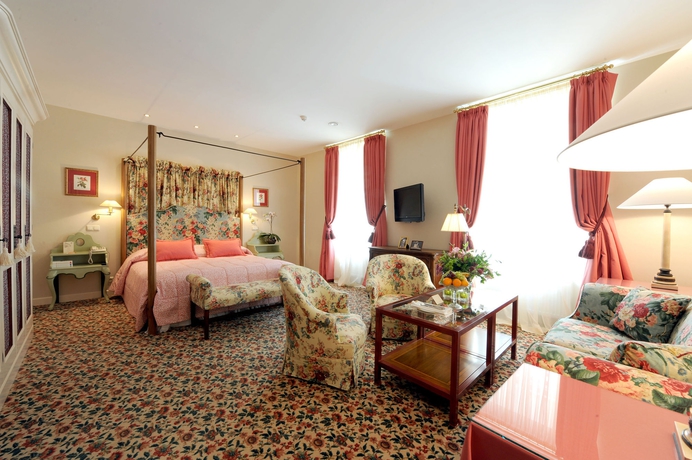 Imagen de la habitación del Hotel Relais & Châteaux Stikliai. Foto 7