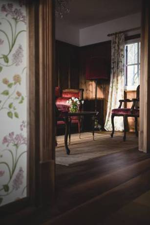 Imagen de la habitación del Hotel Relais & Chateaux Castel Fragsburg. Foto 6