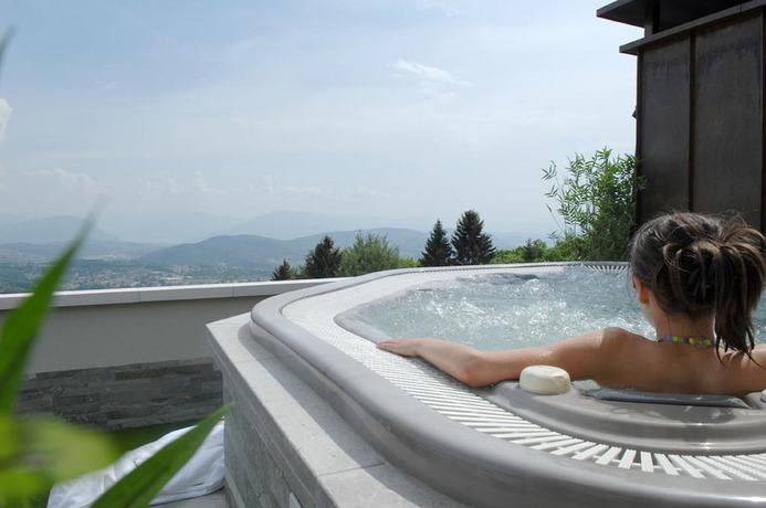 Imagen de la habitación del Hotel Relais and Ch&acirc;teaux Ch&acirc;teau des Avenieres. Foto 3
