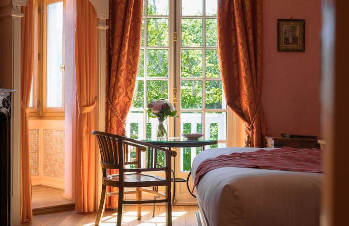 Imagen de la habitación del Hotel Relais and Ch&acirc;teaux Ch&acirc;teau des Avenieres. Foto 9