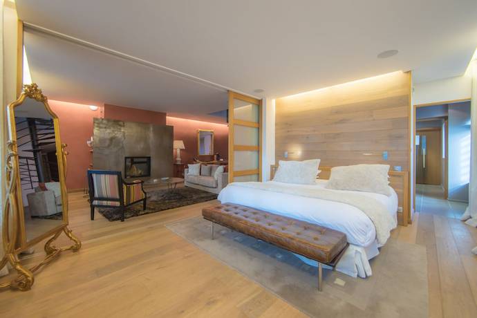 Imagen de la habitación del Hotel Relais and Ch&acirc;teaux Ch&acirc;teau des Avenieres. Foto 18