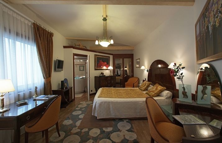Imagen de la habitación del Hotel Relais and Ch&acirc;teaux Parc Victoria. Foto 9