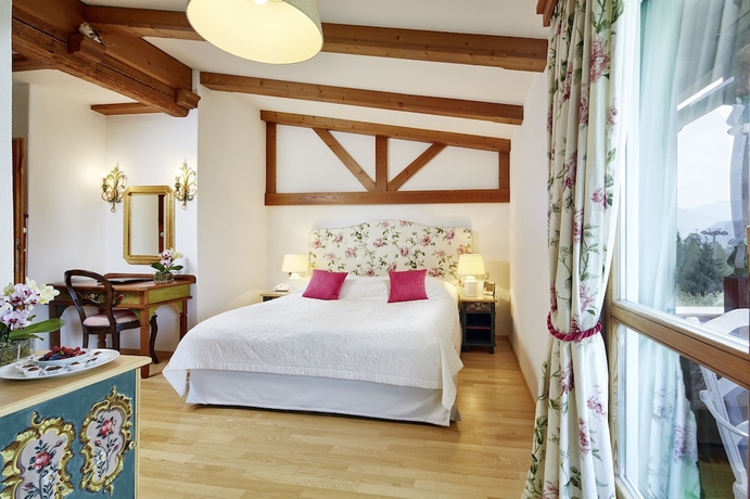 Imagen de la habitación del Hotel Relais and Châteaux Tennerhof. Foto 13