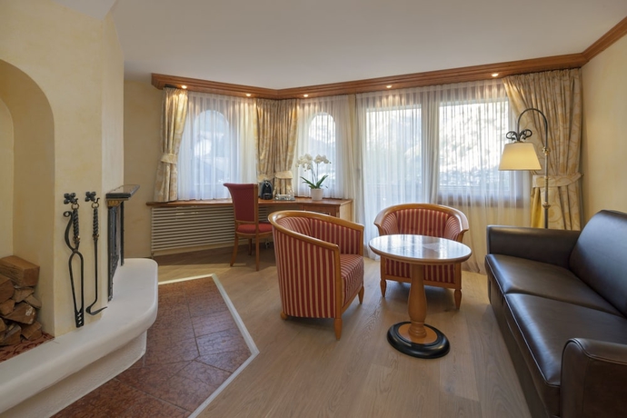 Imagen de la habitación del Hotel Relais and Chateaux Schönegg. Foto 9