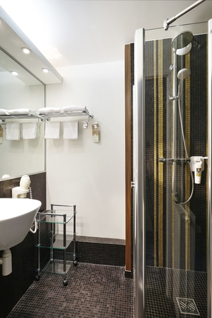 Imagen de la habitación del Hotel Relais de Lyon By Malone. Foto 12