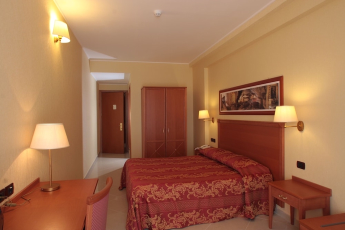 Imagen de la habitación del Hotel Relais dei Normanni. Foto 7