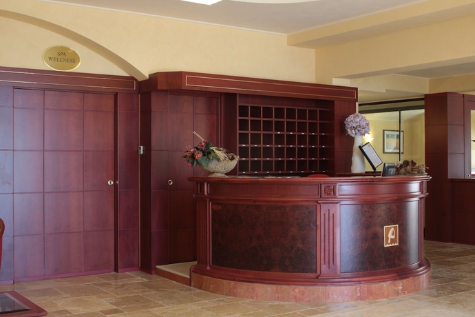 Imagen de los interiores del Hotel Relais dei Normanni. Foto 13