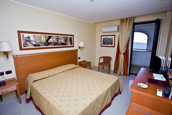 Imagen de la habitación del Hotel Relais dei Normanni. Foto 12