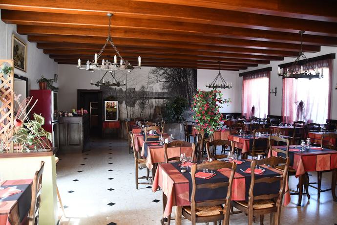 Imagen del bar/restaurante del Hotel Relais du bois du four. Foto 4