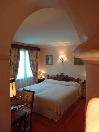 Imagen de la habitación del Hotel Relais et Chateaux La Bonne Étape. Foto 8
