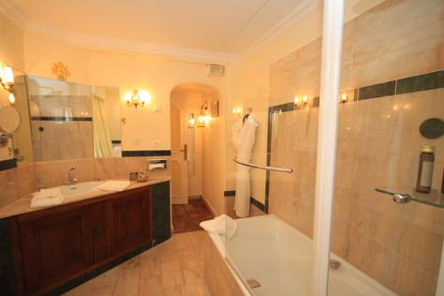 Imagen de la habitación del Hotel Relais et Chateaux La Bonne Étape. Foto 12