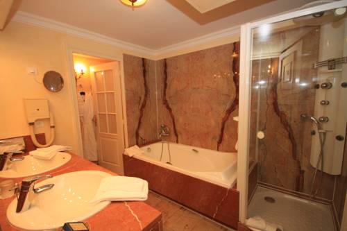 Imagen de la habitación del Hotel Relais et Chateaux La Bonne Étape. Foto 13