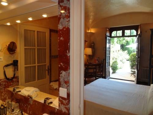 Imagen de la habitación del Hotel Relais et Chateaux La Bonne Étape. Foto 16