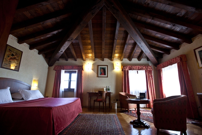 Imagen de la habitación del Hotel Relaisfranciacorta. Foto 2