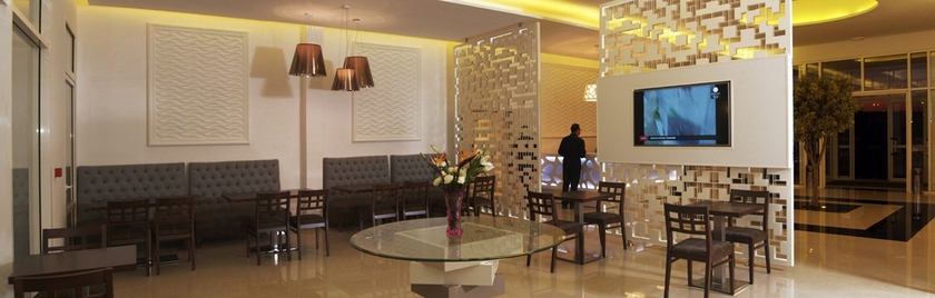 Imagen de los interiores del Hotel Relax Airport. Foto 11