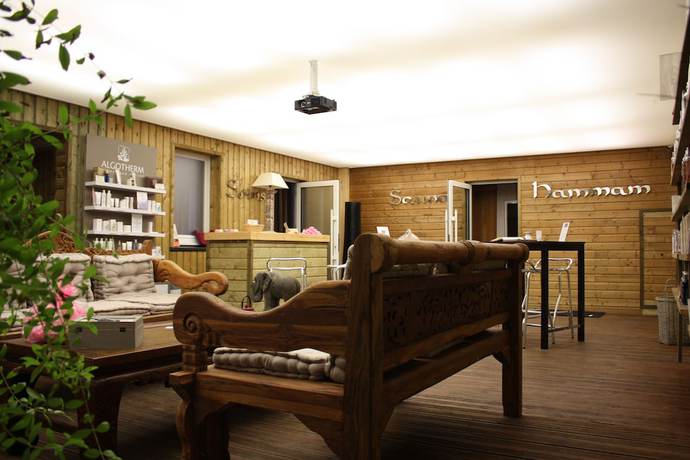 Imagen de la piscina del Hotel Relax Beuzeville Honfleur. Foto 17