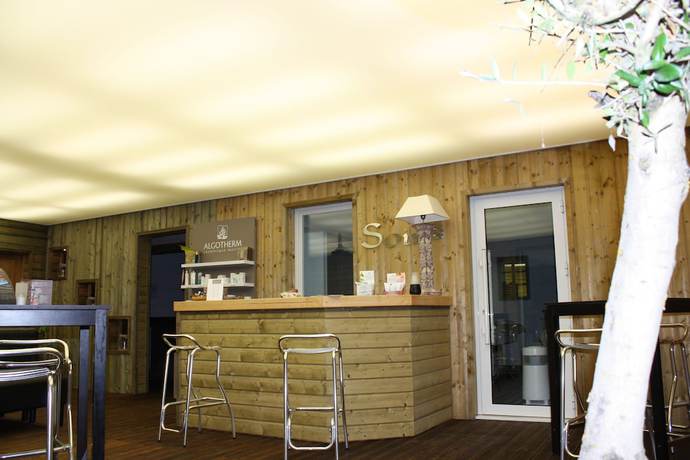 Imagen de los interiores del Hotel Relax Beuzeville Honfleur. Foto 16