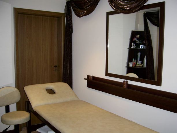 Imagen de los exteriores del Hotel Relax Holiday Complex And Spa. Foto 6