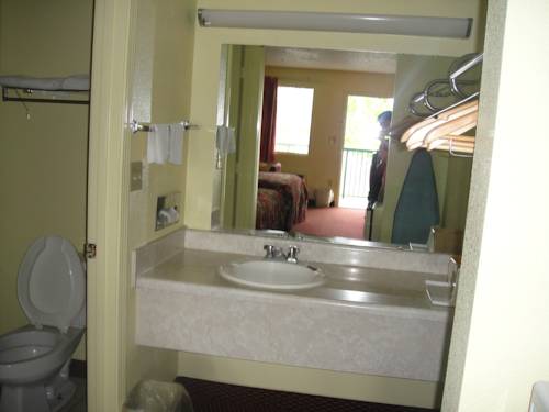 Imagen de la habitación del Hotel Relax Inn, Albany. Foto 14