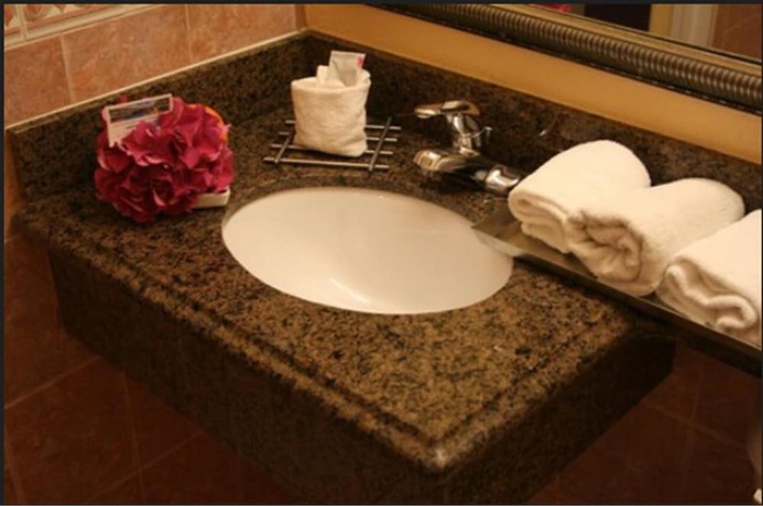 Imagen de la habitación del Hotel Relax Inn And Suites, El Cajon. Foto 10