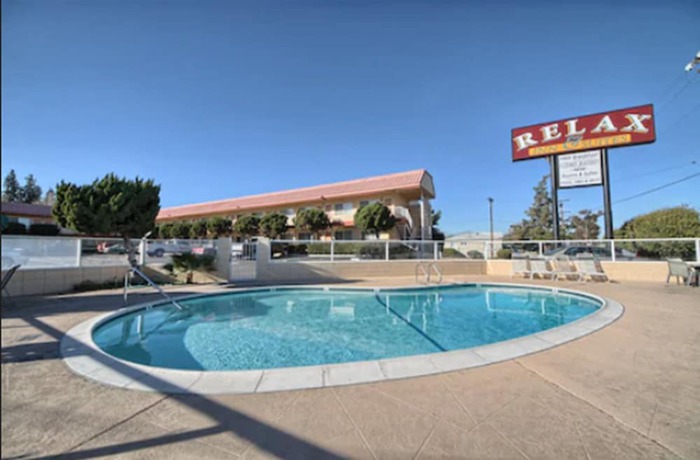 Imagen de la piscina del Hotel Relax Inn And Suites, El Cajon. Foto 17