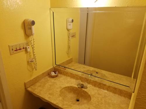 Imagen de la habitación del Hotel Relax Inn Copperas Cove. Foto 9