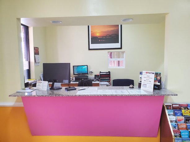 Imagen de los interiores del Hotel Relax Inn, Emporia. Foto 12